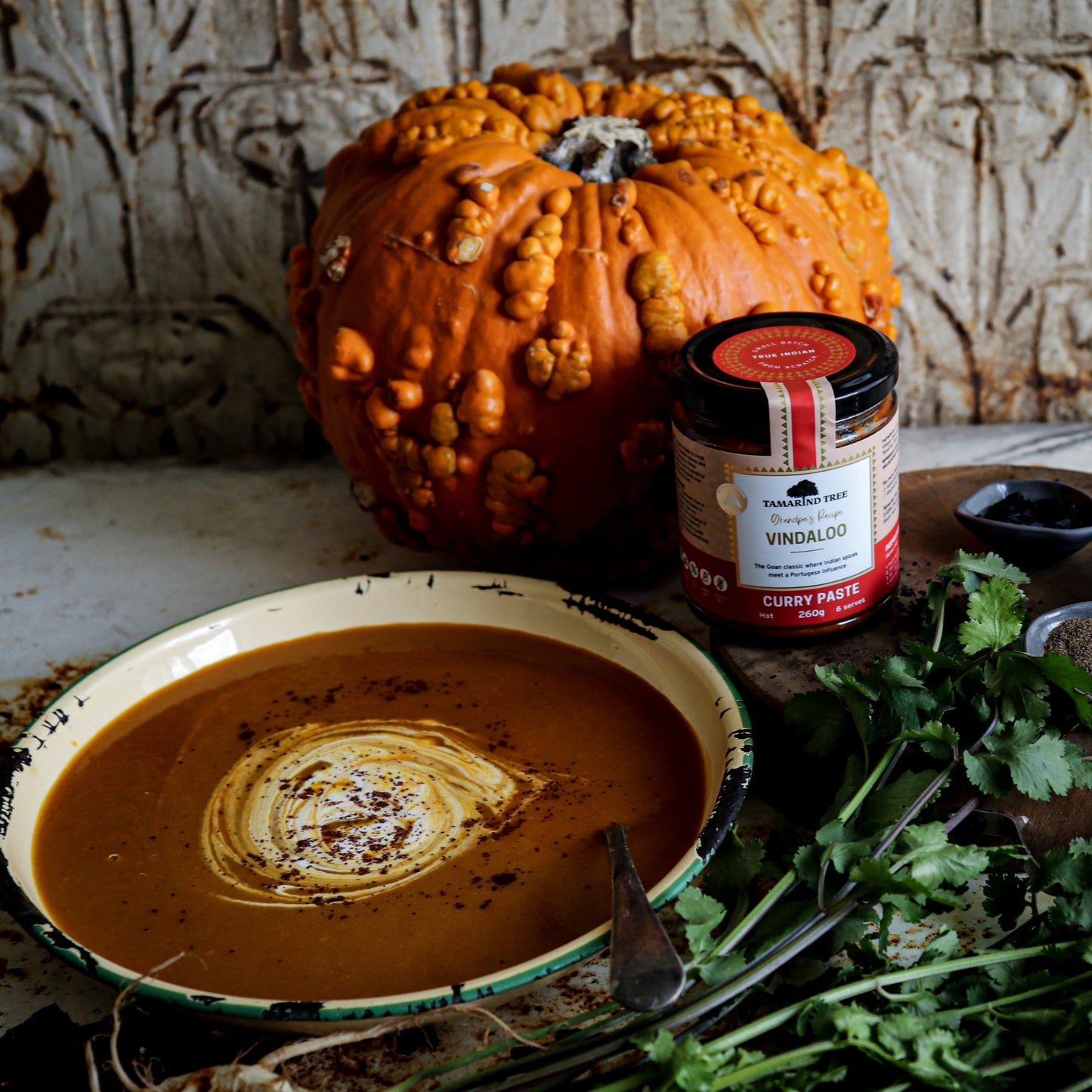 Spicy Vindaloo curry paste, nut free, dairy free, made with coconut.