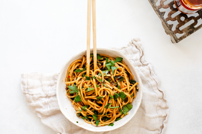 Quick and Tasty Chilli Noodle Recipe: Your Perfect Companion for Cold Nights! 🔥🍜