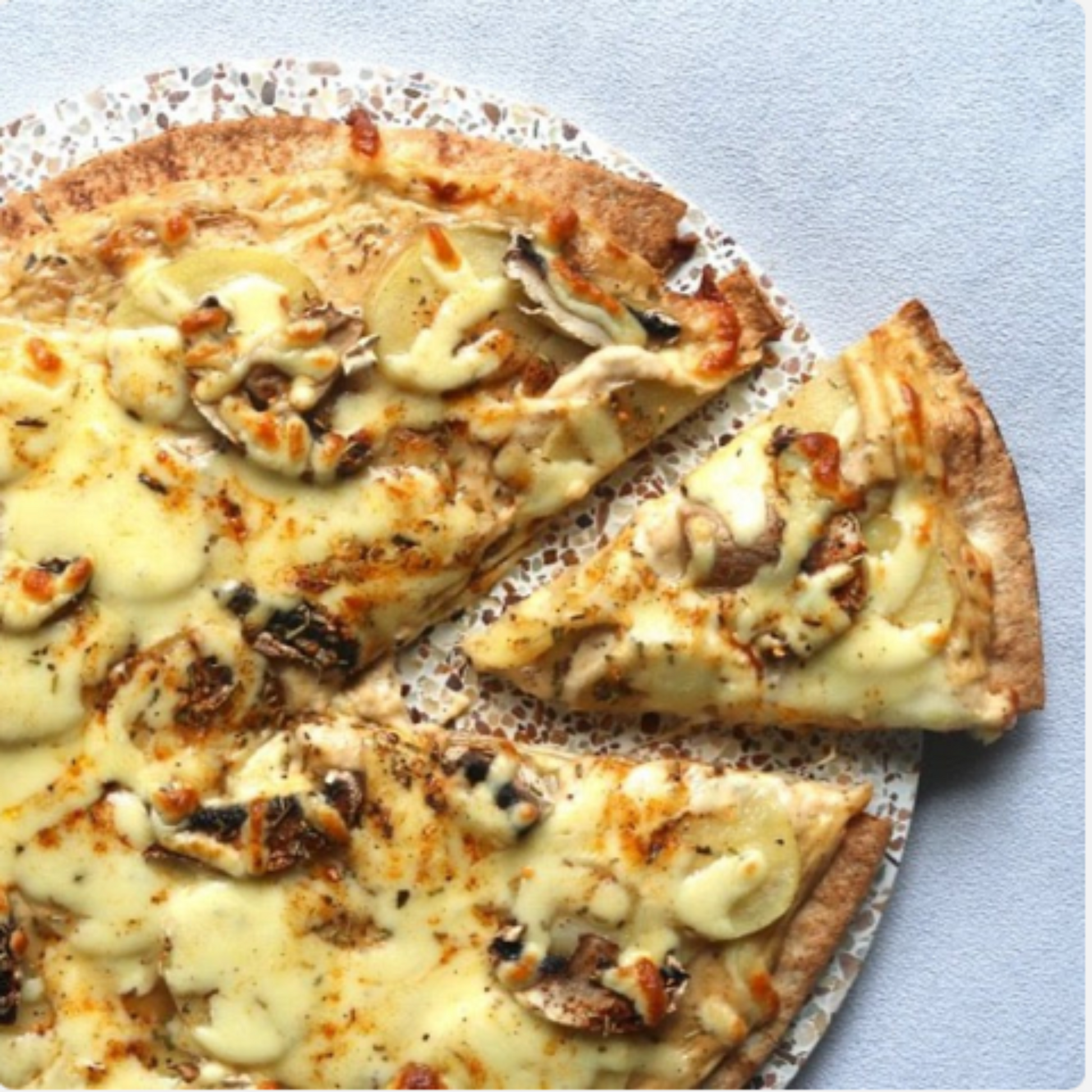Italian pizza spice blend for enhancing sauces and toppings with flavour.